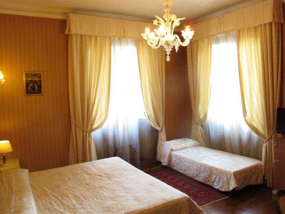 C-Hotels De Rose Palace Firenze Kültér fotó