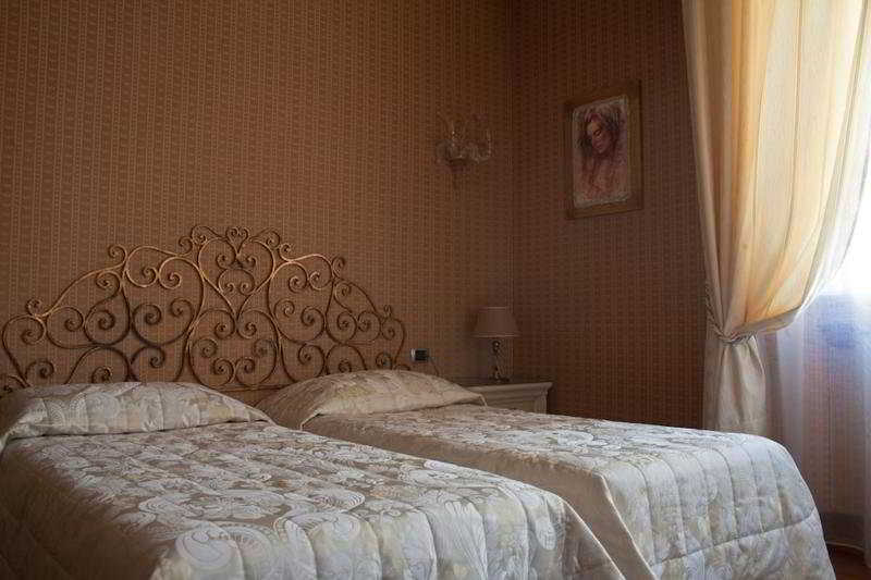 C-Hotels De Rose Palace Firenze Kültér fotó