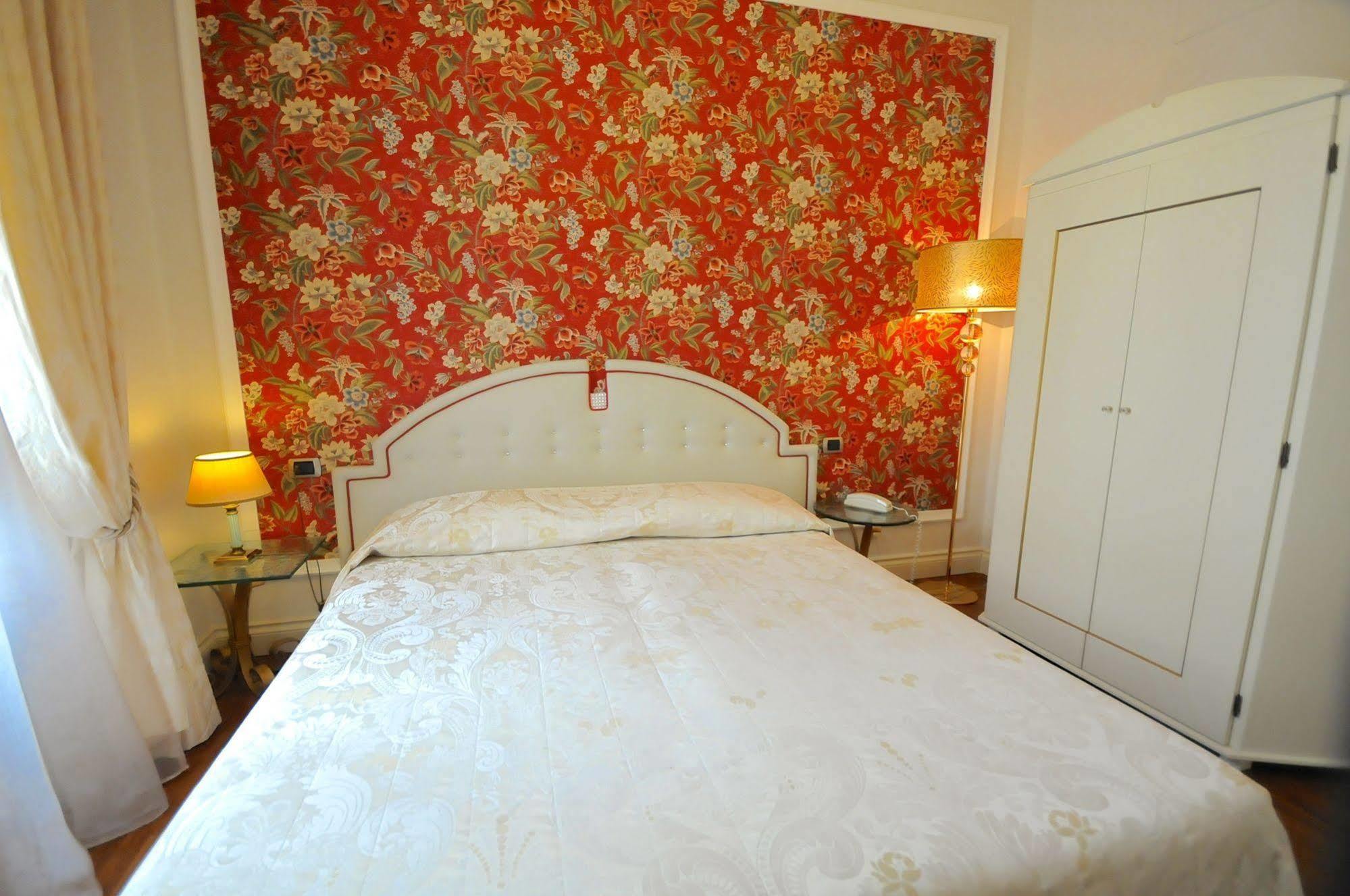 C-Hotels De Rose Palace Firenze Kültér fotó
